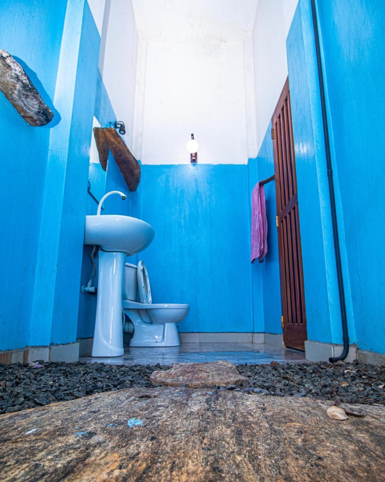 Hilltop Bungalow Hotel Mirissa Kültér fotó